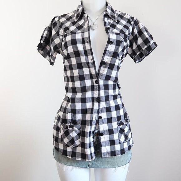 Tops - y2k black white gingham fitted blouse short sleeve size M